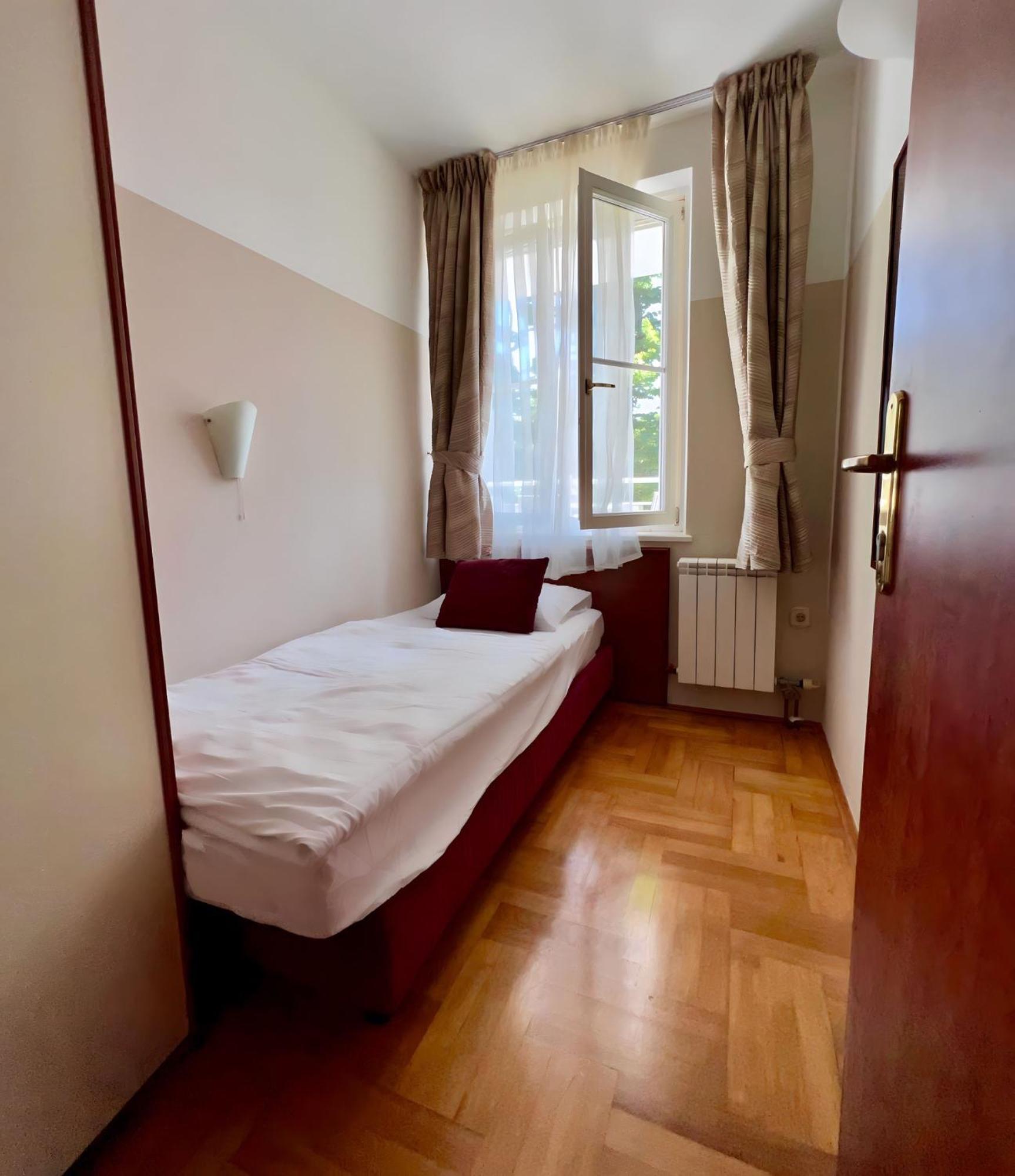 Villa Valdepian Apartments Savudrija Esterno foto